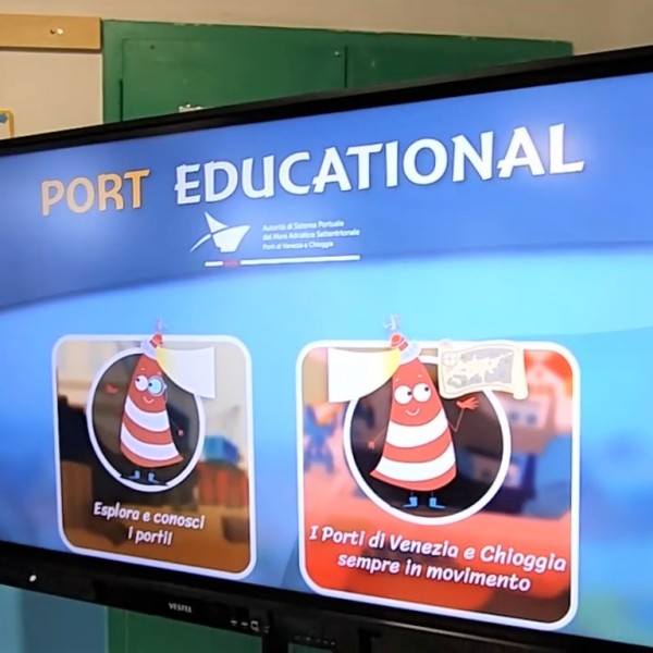 Pesce di Pace con il Porto nelle scuole per l’educazione del mare sostenibile